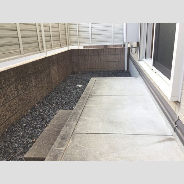 その他 (B102　専用庭)