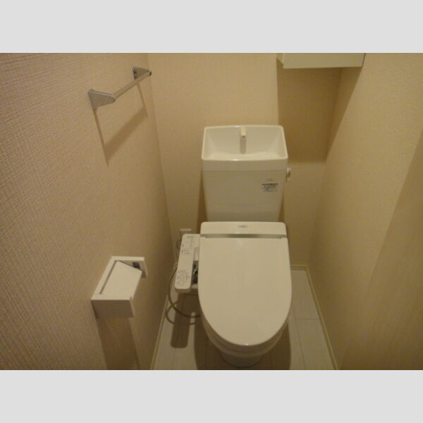 トイレ (B101　温水洗浄暖房便座)