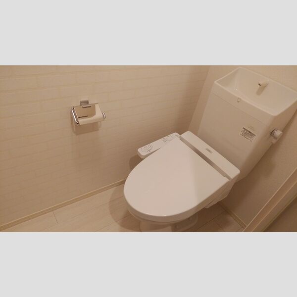 トイレ (203　温水洗浄暖房便座)