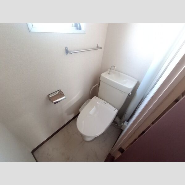 トイレ (温水洗浄暖房便座)