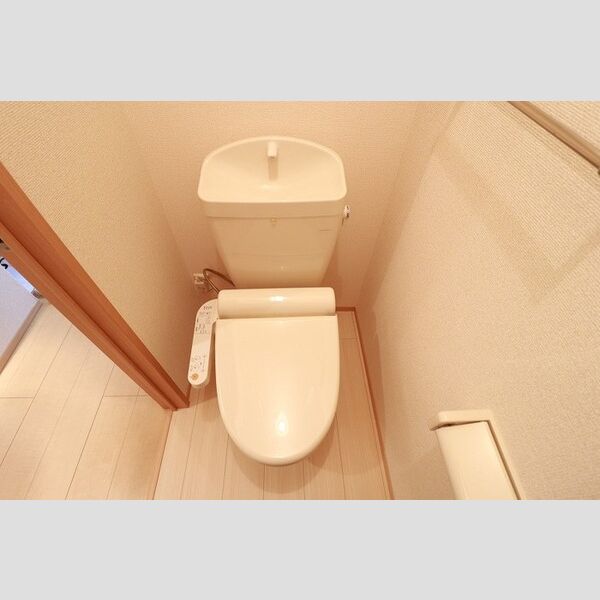 トイレ (301　温水洗浄暖房便座)