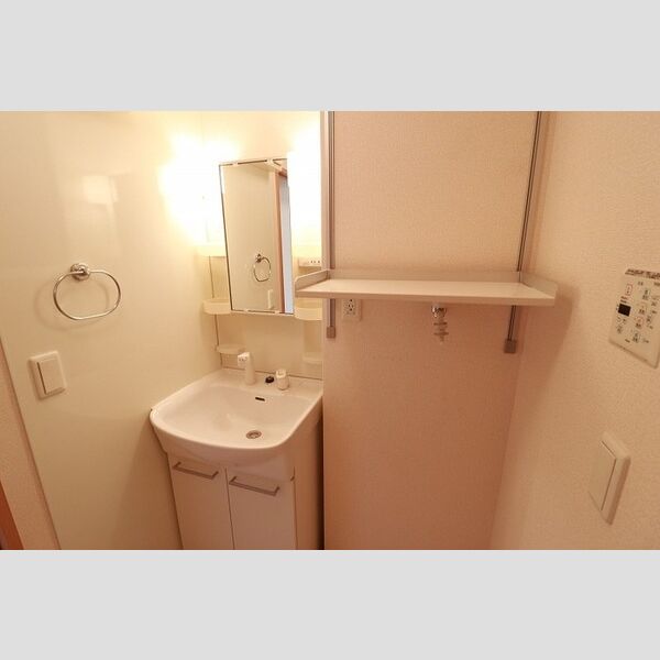 洗面所 (301　洗髪洗面化粧台)