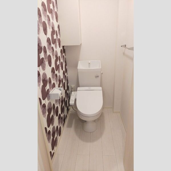 トイレ (A202　温水洗浄暖房便座)