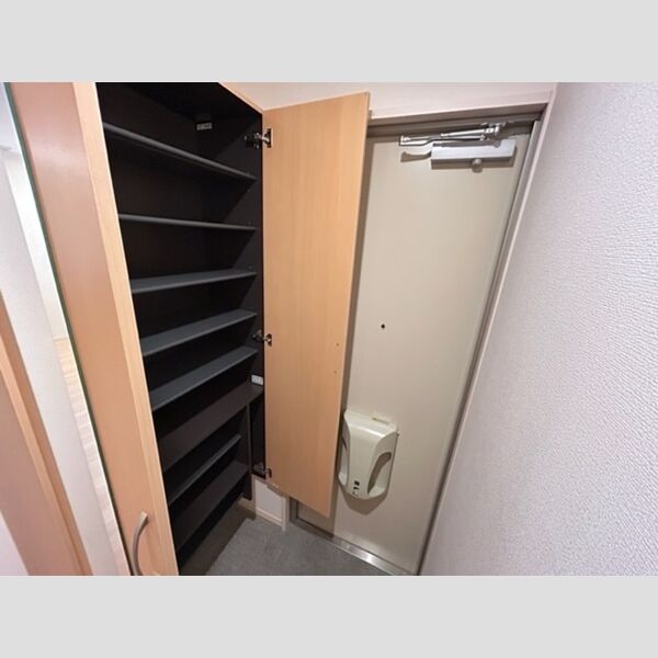 玄関 (203　シューズボックス)