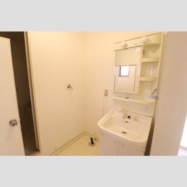 洗面所 (203　洗面室)