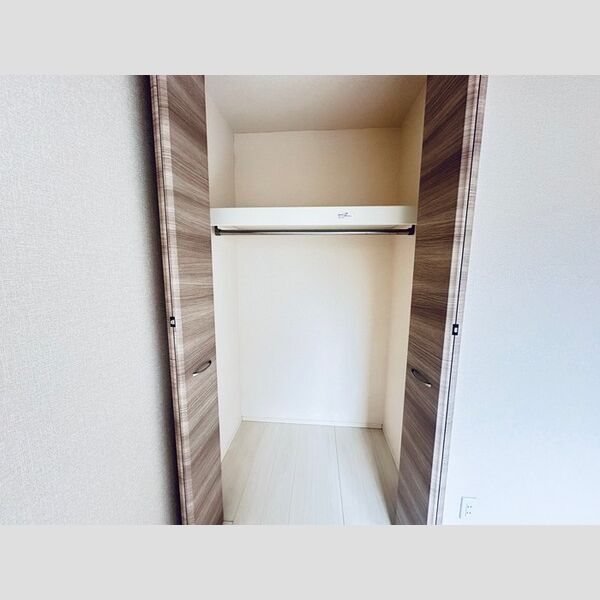 その他 (クローゼット)