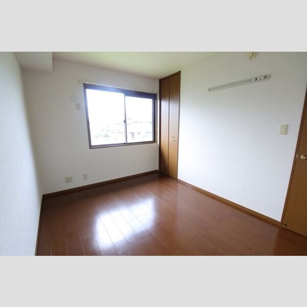 その他 (202　洋室)