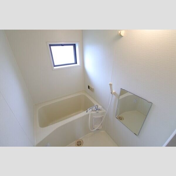 バス (202　浴室)