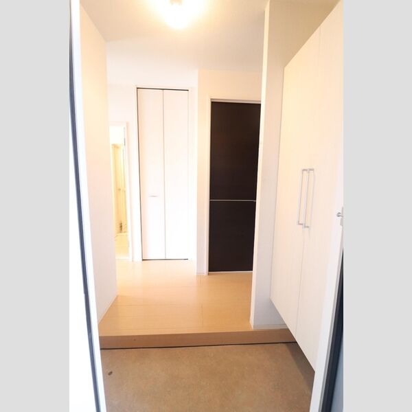 玄関 (B105　玄関)