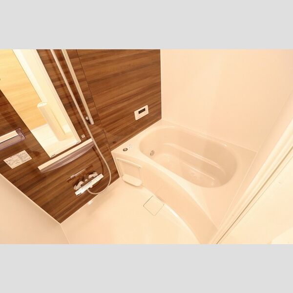 バス (102　浴室)