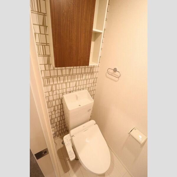 トイレ (102　トイレ)