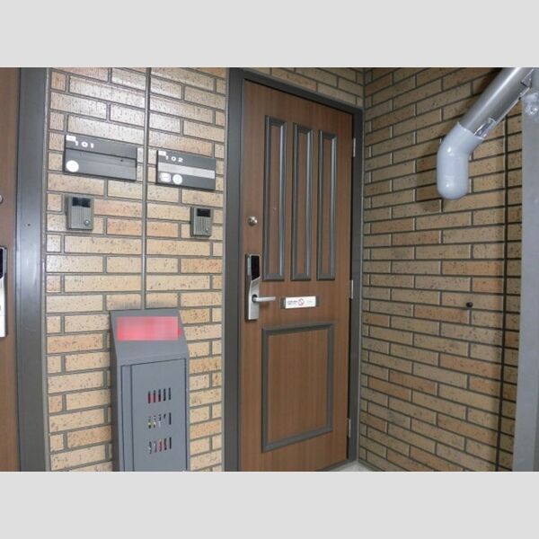 玄関 (玄関　102)