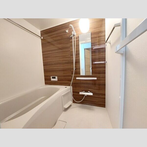 バス (101　浴室)