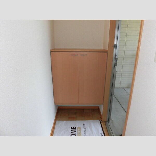 玄関 (玄関　201)