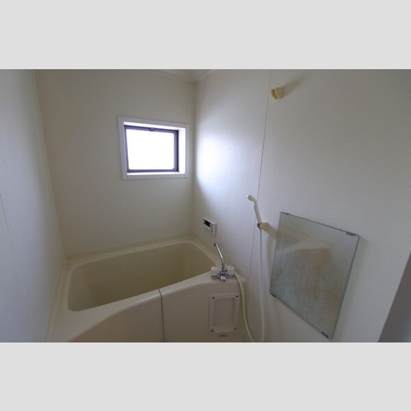 バス (201　浴室)