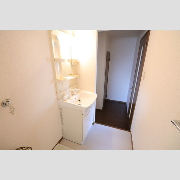 洗面所 (201　洗面室)