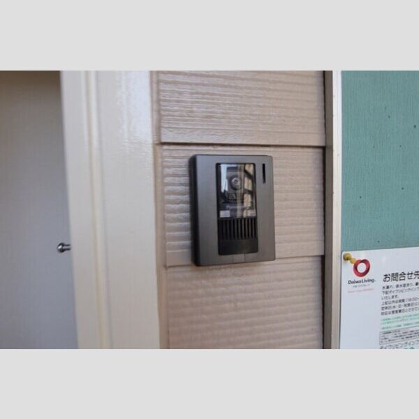 玄関 (101　玄関インターホン)