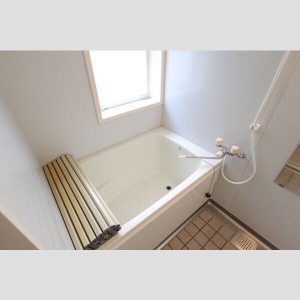 バス (101　浴室)