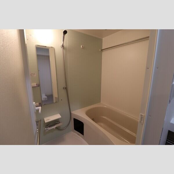 バス (303　バス)