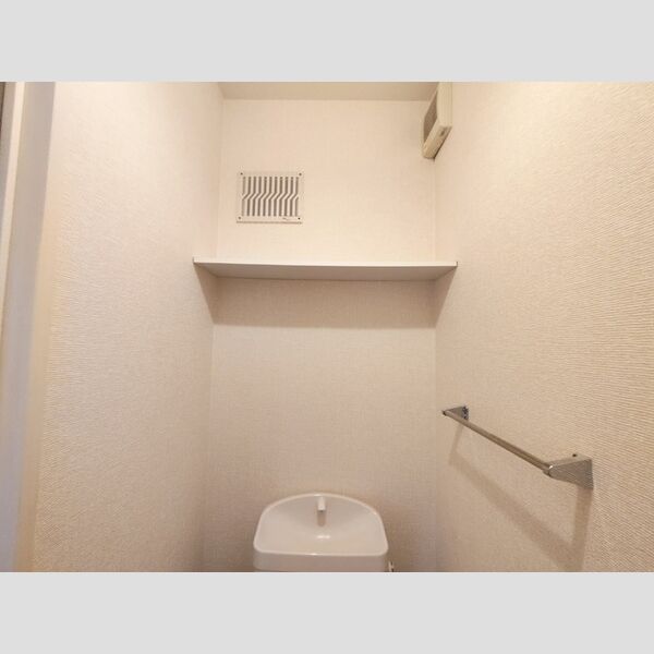 トイレ (トイレ収納)