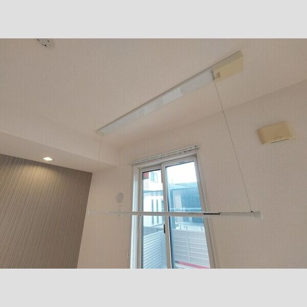 その他 (室内物干し)