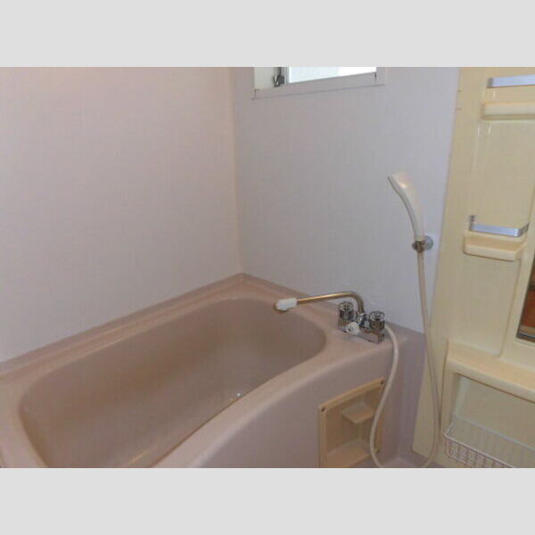 バス (D101　浴室)