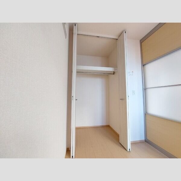 収納 (103 クローゼット)