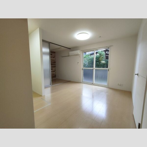 居室・リビング (102LDK)