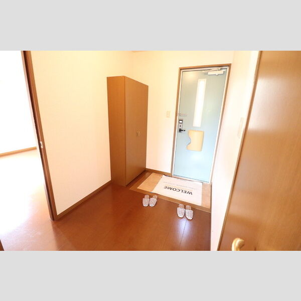 玄関 (101 玄関)
