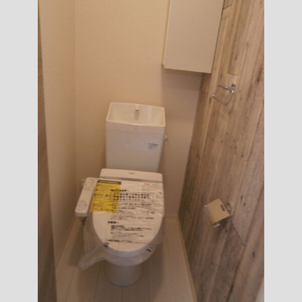 トイレ (106　温水洗浄暖房便座)