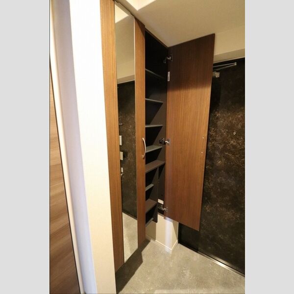 玄関 (705シューズボックス)