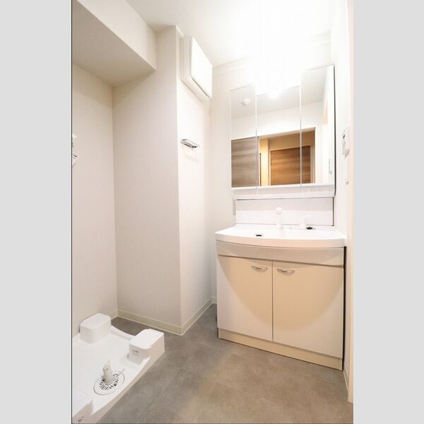 洗面所 (705洗面所)