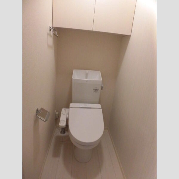 トイレ (207　温水洗浄暖房便座)