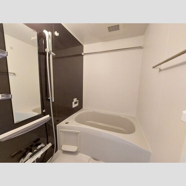 バス (浴室乾燥機付きバスルーム)