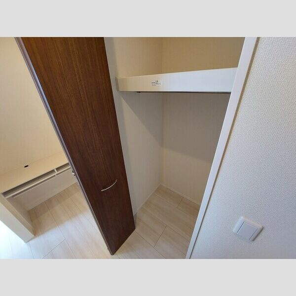 収納 (クローゼット)