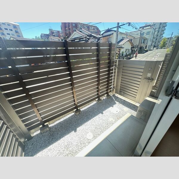 その他 (107　専用庭)