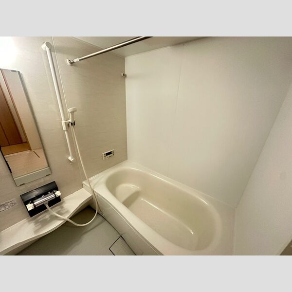 バス (107　浴室)