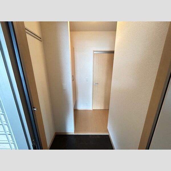 その他 (玄関)