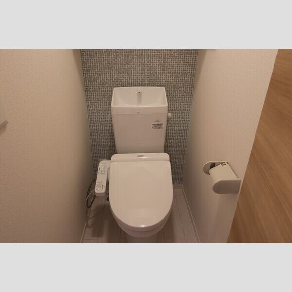 トイレ (B101　トイレ)