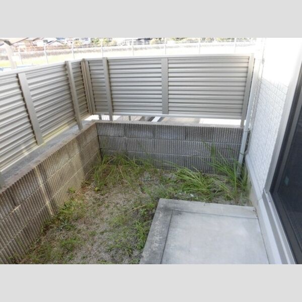 その他 (101　専用庭)