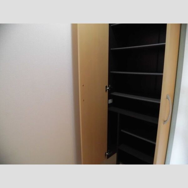 玄関 (102　玄関収納)