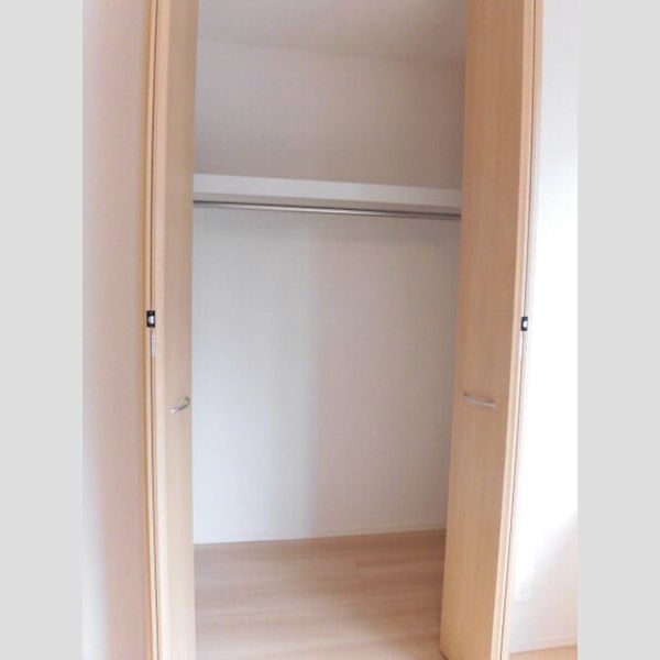 収納 (洋室収納)