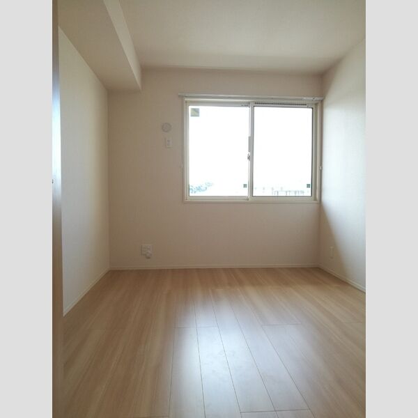 その他 (202　洋室)