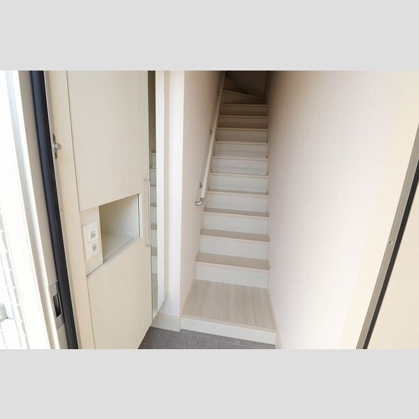 玄関 (206　玄関)