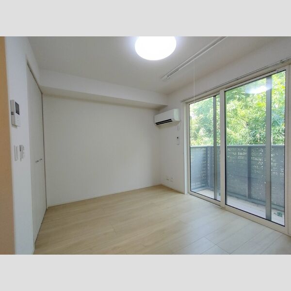 居室・リビング (106洋室)