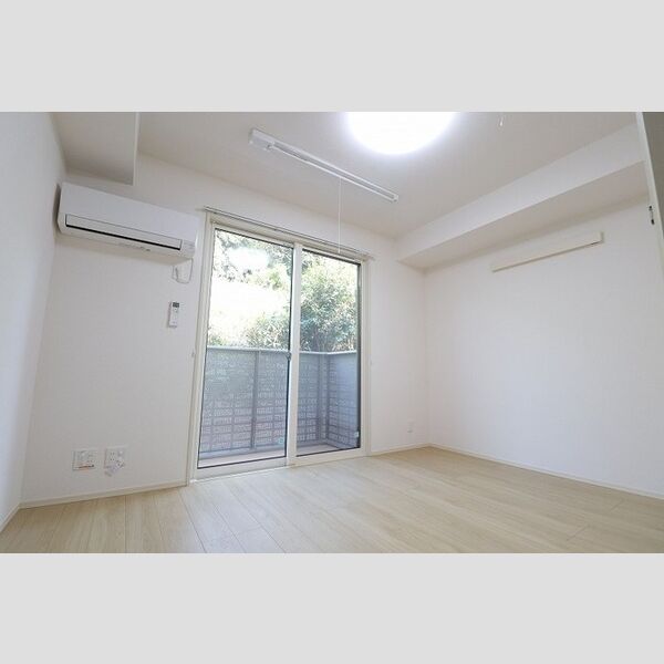 居室・リビング (106 洋室)