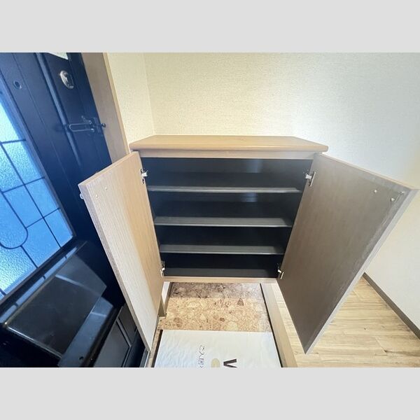 玄関 (シューズボックス)