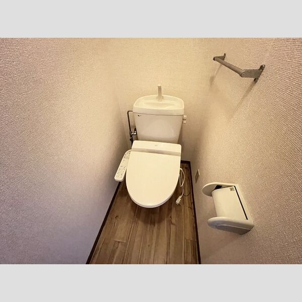 トイレ (温水洗浄暖房便座)