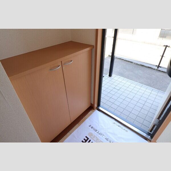 玄関 (玄関)