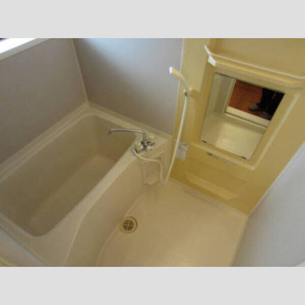 バス (201　浴室)